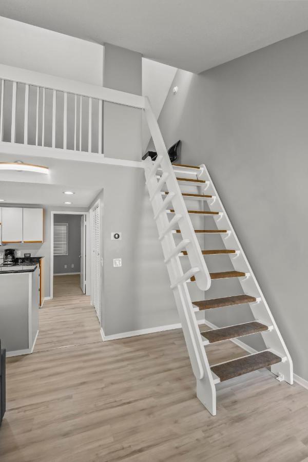 New King With Loft Beach Near Gulf Gulfport Bagian luar foto