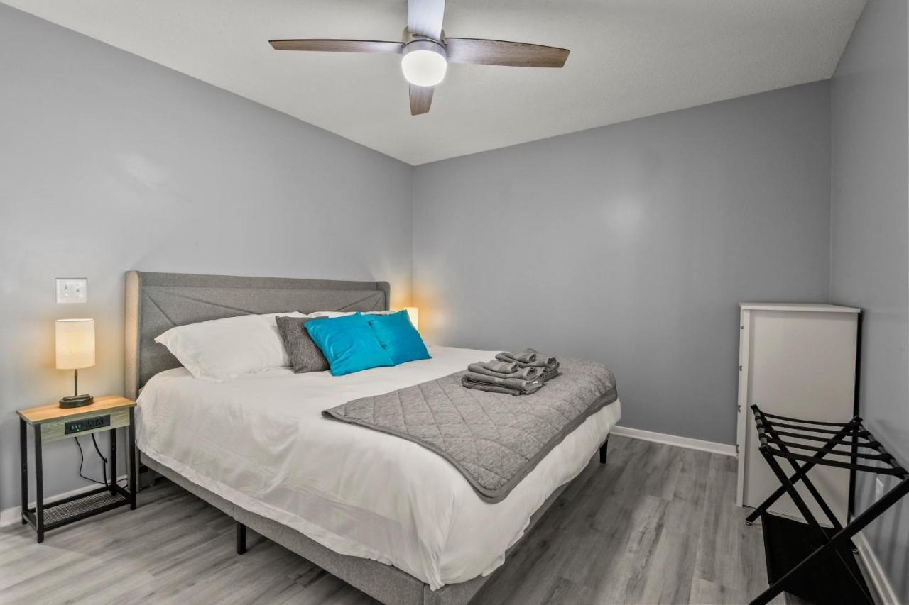 New King With Loft Beach Near Gulf Gulfport Bagian luar foto